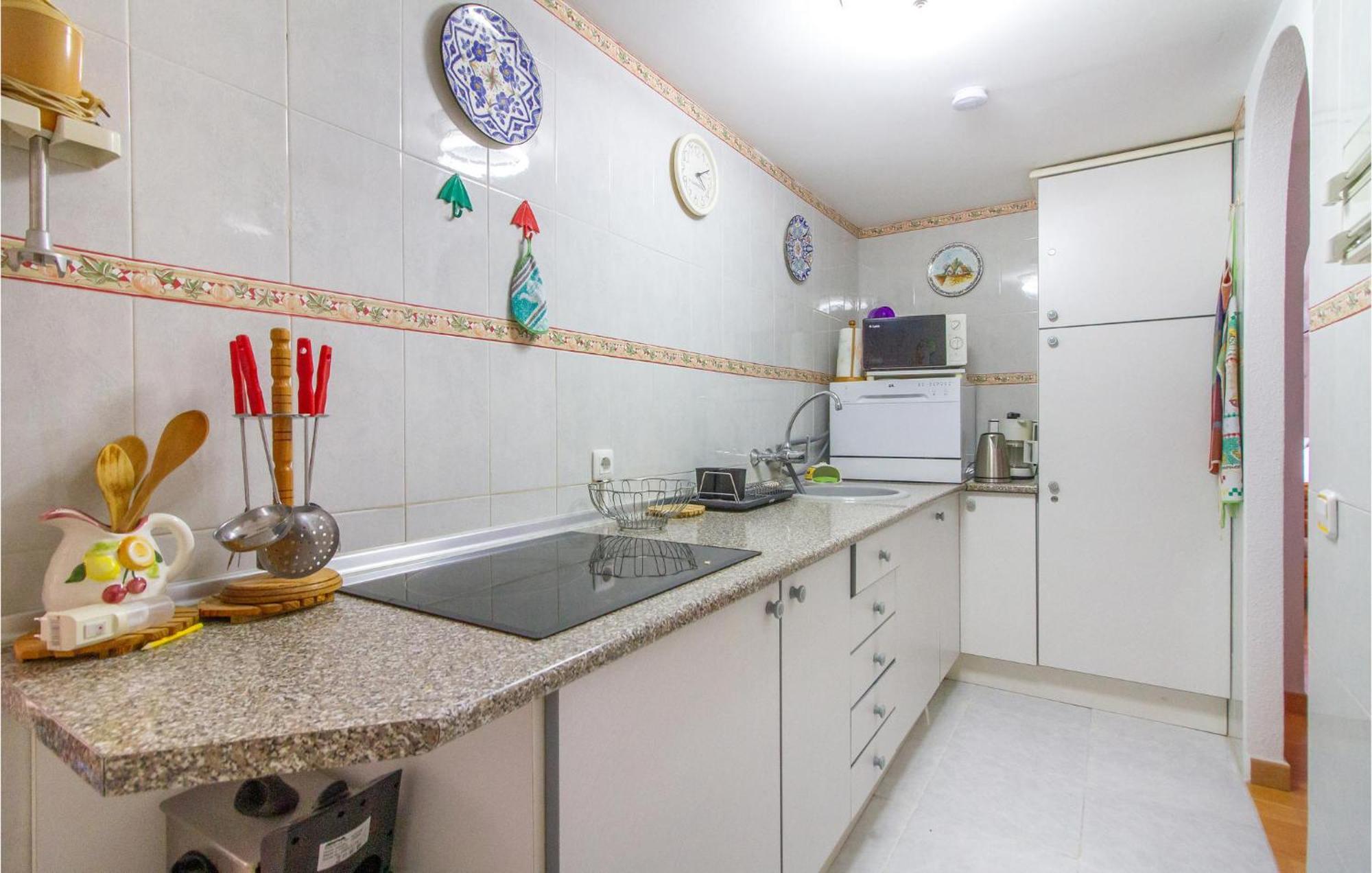 Stunning Apartment In Gandia With Kitchen Экстерьер фото